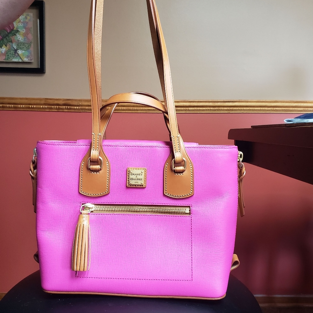 Dooney & Bourke Purse